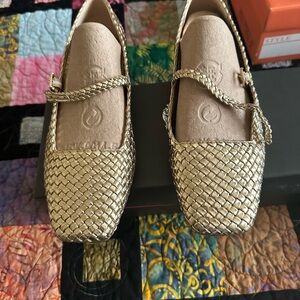 Vince Camuto Gold Woven Metallic Loafers